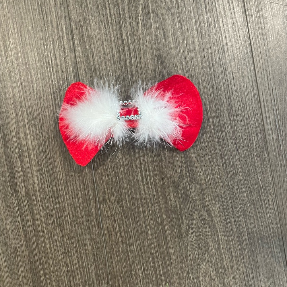 Red fluffy bow
